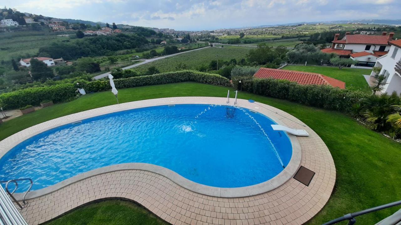 Relax Vila Kampel Koper Extérieur photo